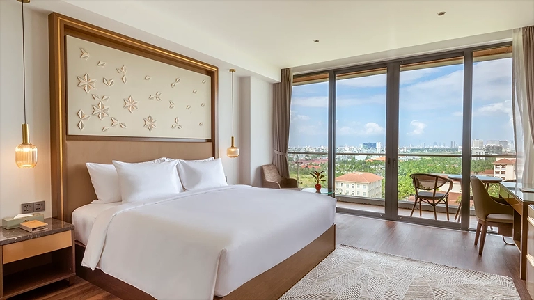 Ocean Grand Suite with Pool