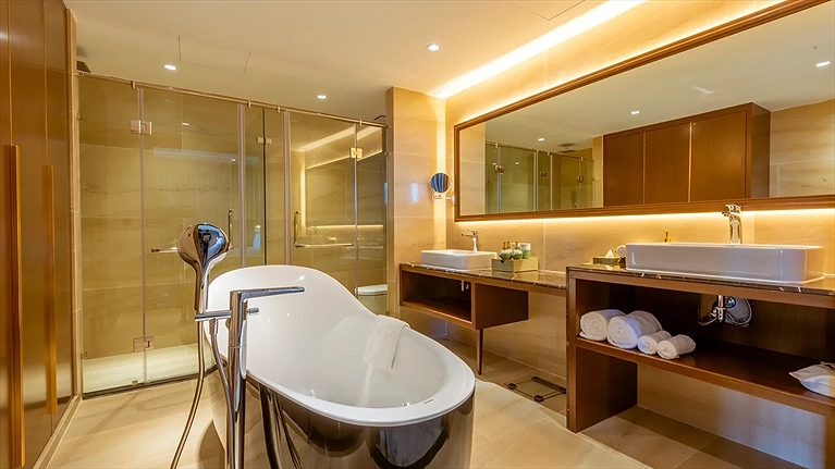 Ocean Grand Suite with Pool