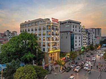 Khách sạn Reyna Luxury Hà Nội