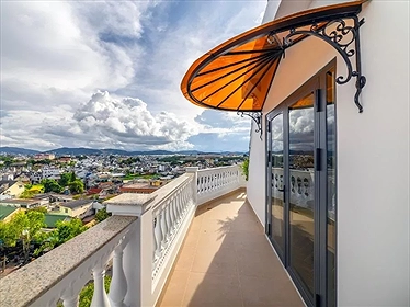 Khách sạn Brics Boutique Đà Lạt