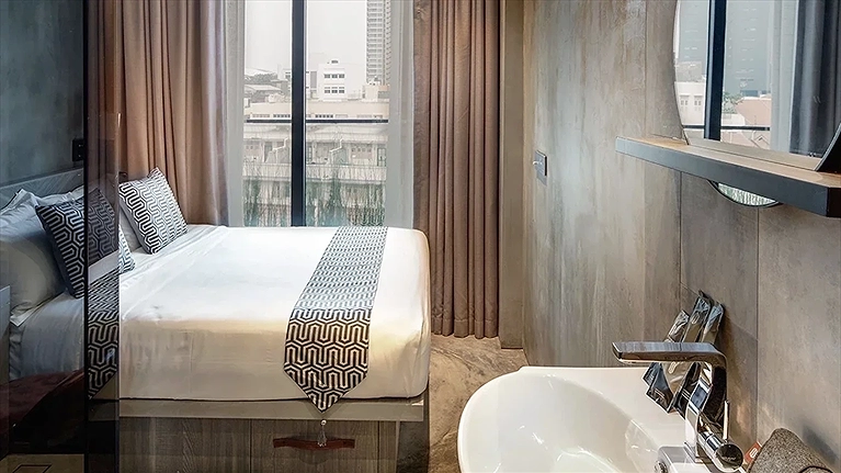 Superior Twin with Balcony View