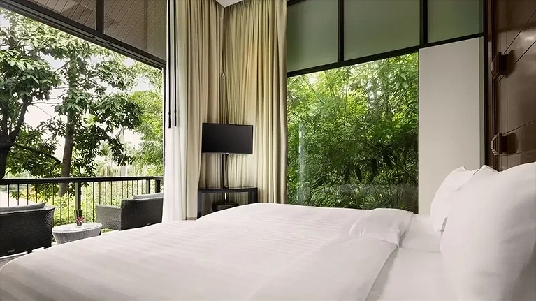 Family Deluxe Pool Villa