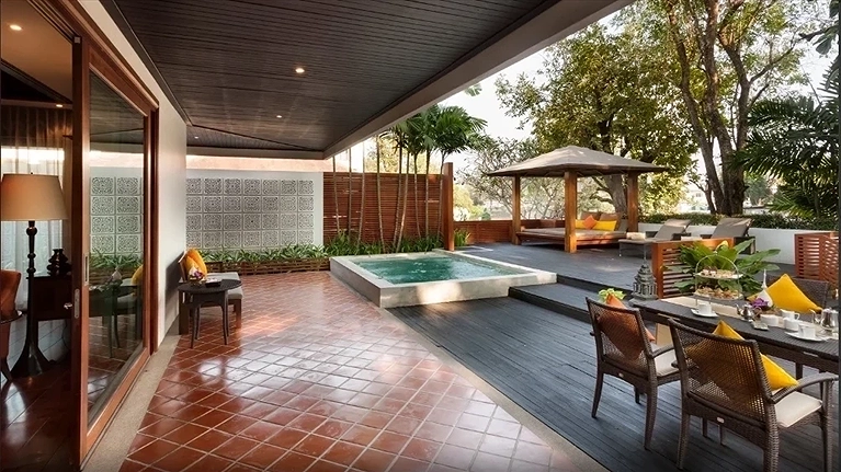 Riverside Garden Suite