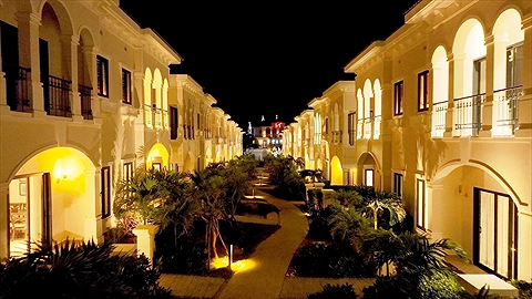 Villa về đêm
