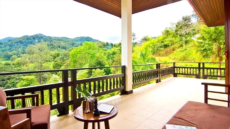 High Mountain Deluxe