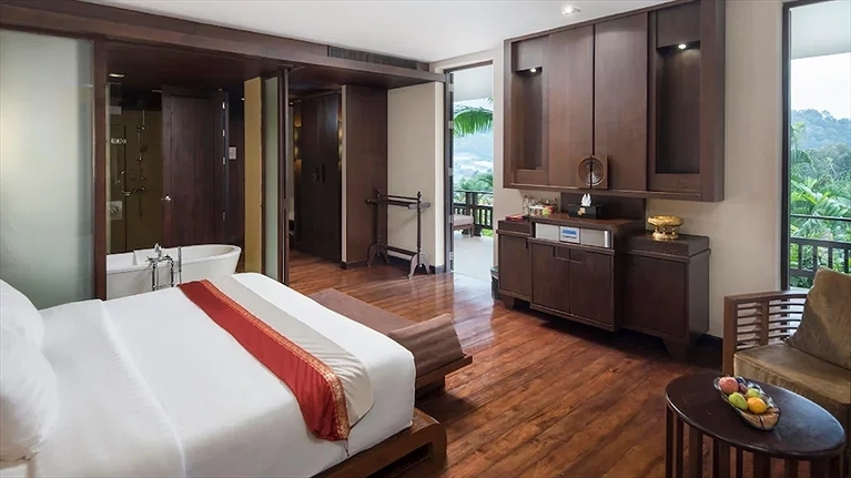 High Mountain Deluxe