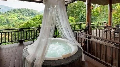 Jacuzzi Villas