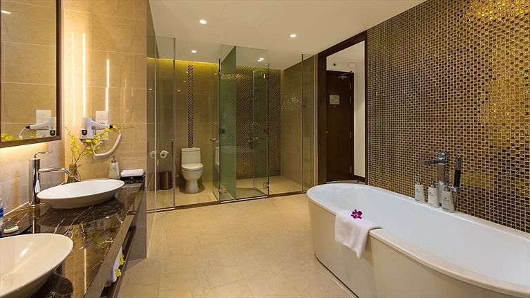 Phòng  tắm Junior Suite