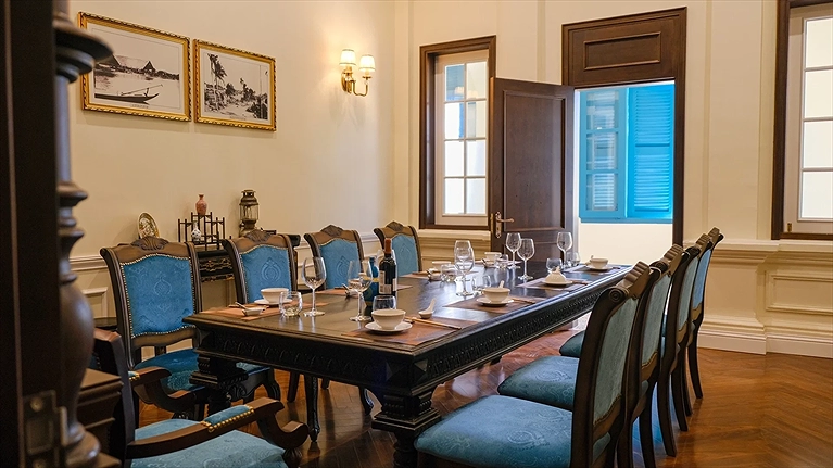 Không gian nhà hàng Công Tử