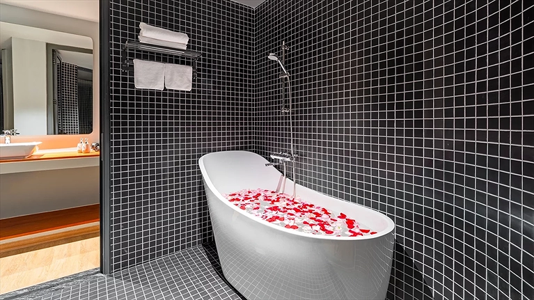 phòng Seaside Suite