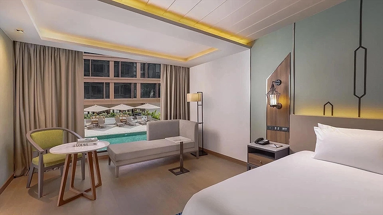 Premier Corner Pool View