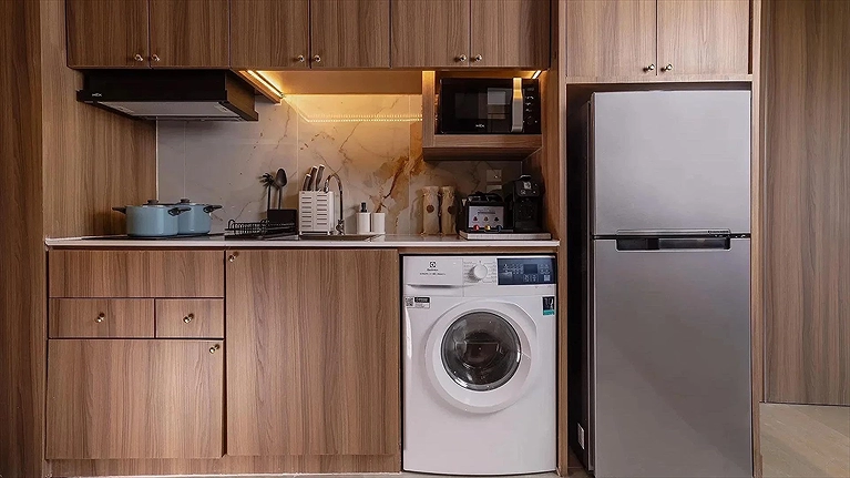 One Bedroom Residence Pool View Suite