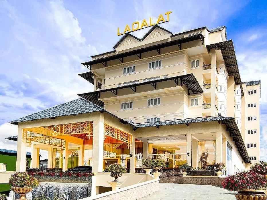 Khách Sạn LADALAT