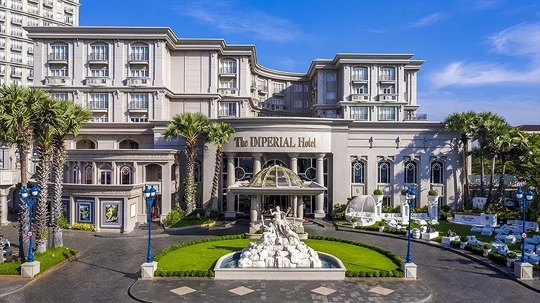 Cổng chính Khu khách sạn