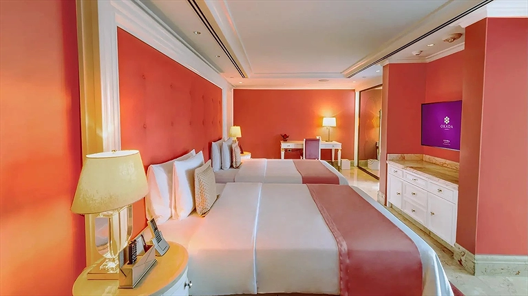 Grand Deluxe Twin Room