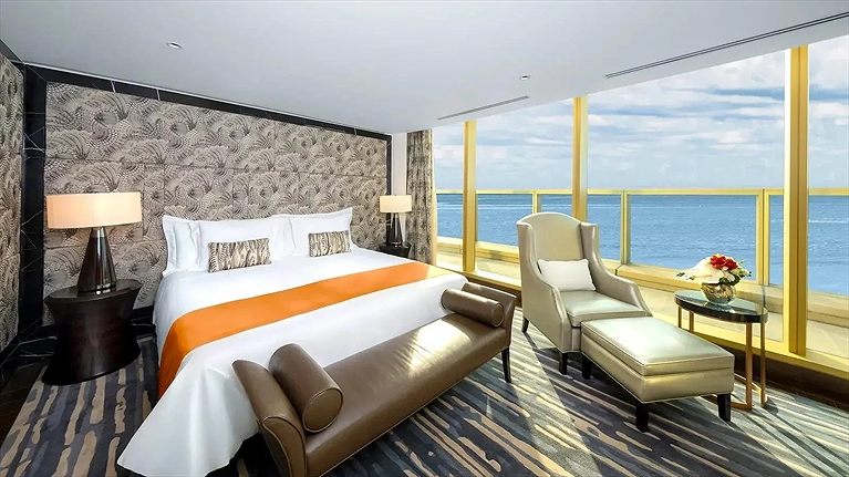 Royal Maisonette Suite