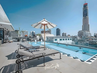 Vince Pratunam Bangkok