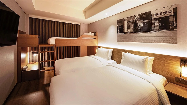 Superior 3 Single beds