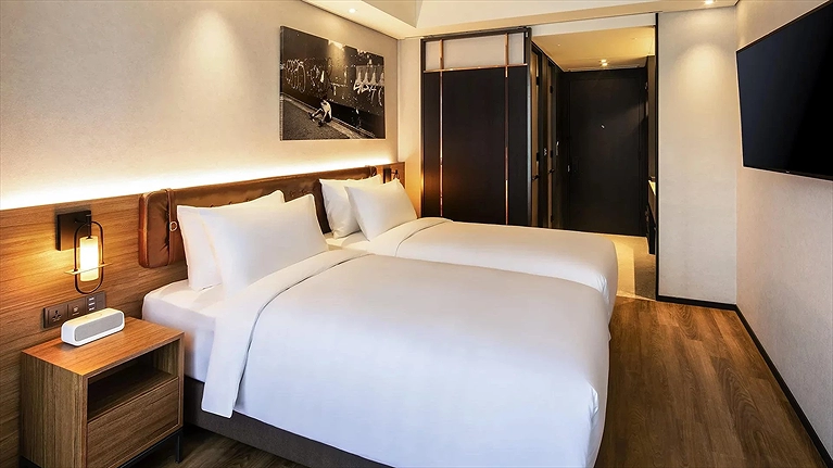 Superior Deluxe 2 Single beds with Balcony