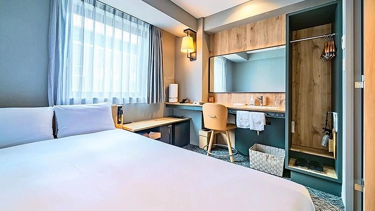 Standard Small Double