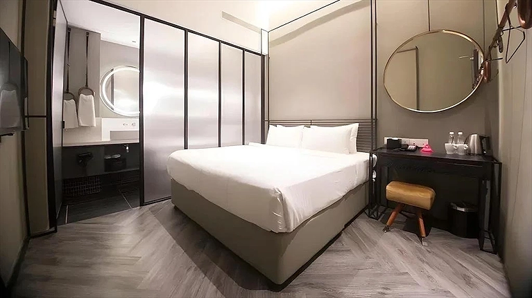 Standard Without Windows (Enclave)