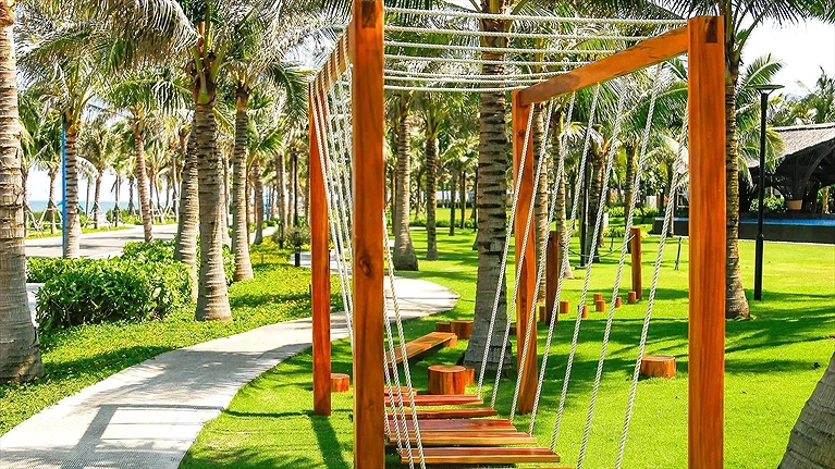 Không gian ngoài trời