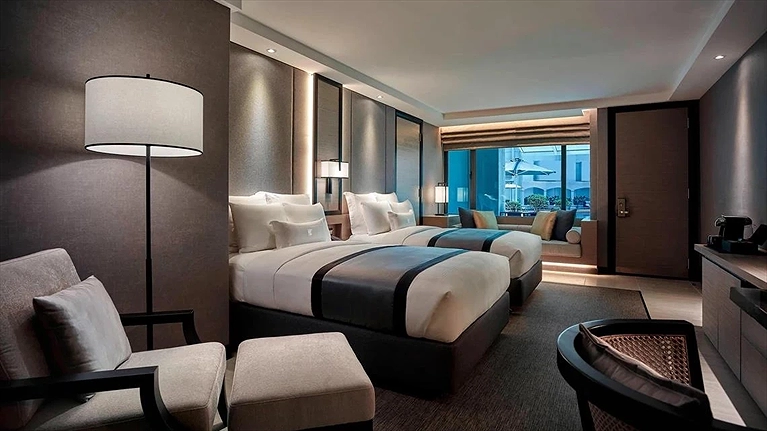 Cabana Poolside Twin