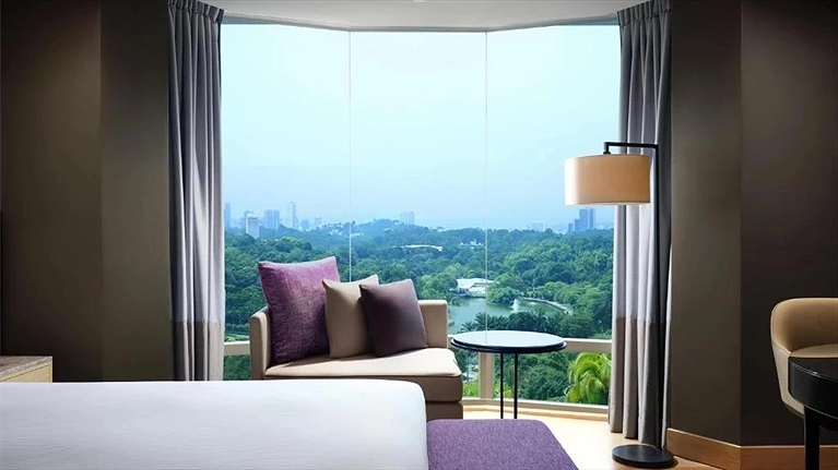 King Executive Lake View