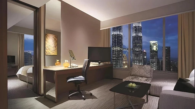 Twin Towers View Suite (Mới nâng cấp)
