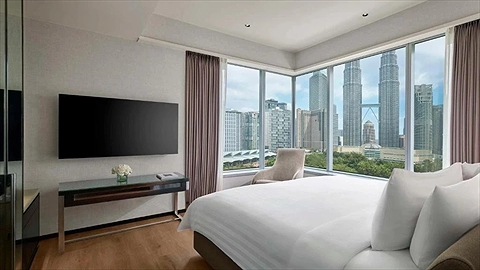 Twin Towers View Suite (Mới nâng cấp)