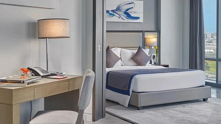 1-Phòng ngủ Executive Suite hướng sân bay