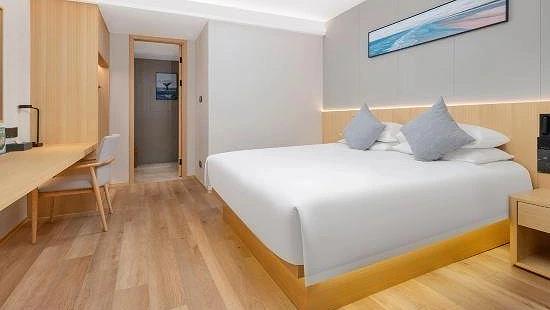 Superior Queen (No window)