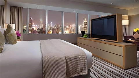 Executive View Queen