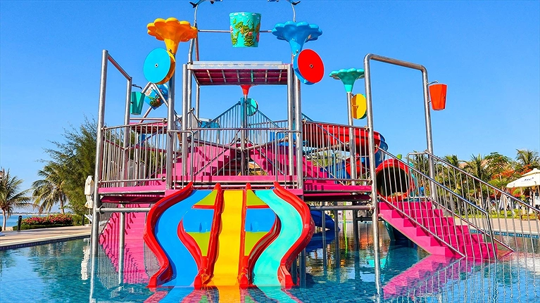 Công viên nước hướng biển