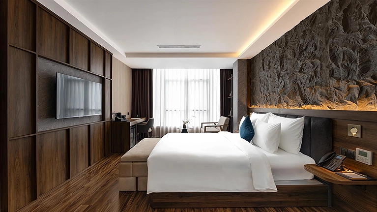 Senior Executive City View