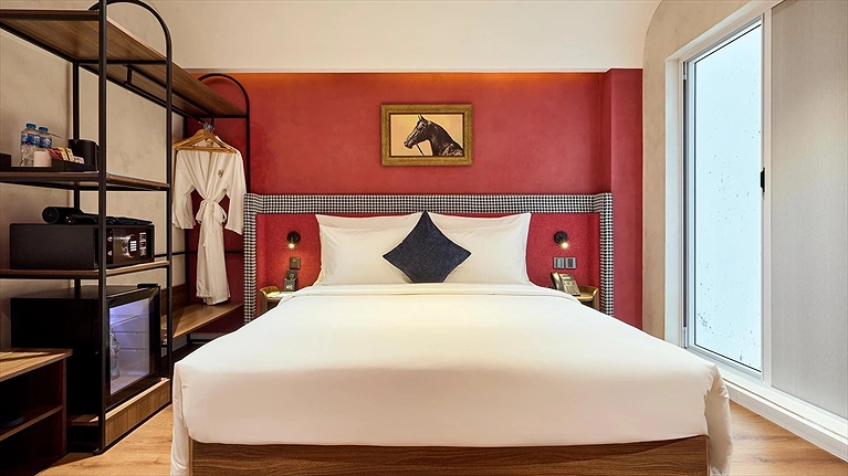 Premier Double With Window