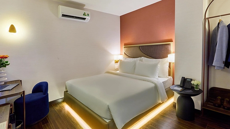 Deluxe Double No Window