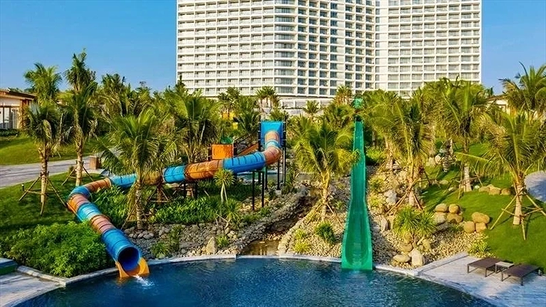 Khu trượt nước Water Slides