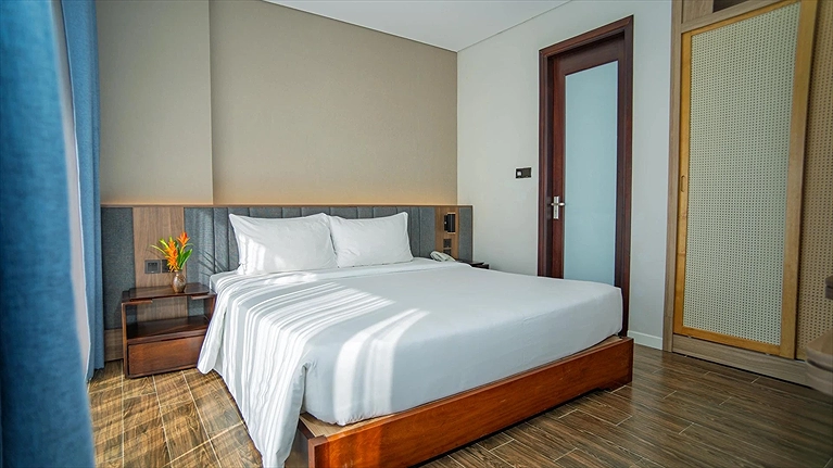 Family (Connecting Room) Sea View