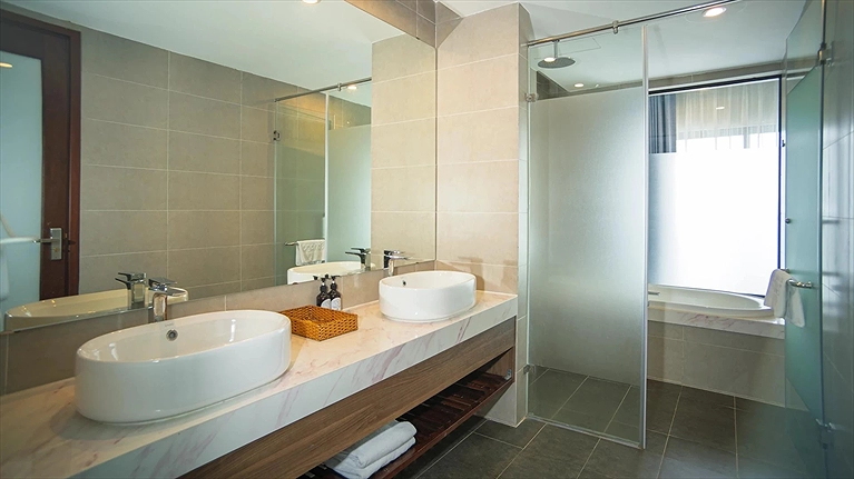 Premier Suite City View