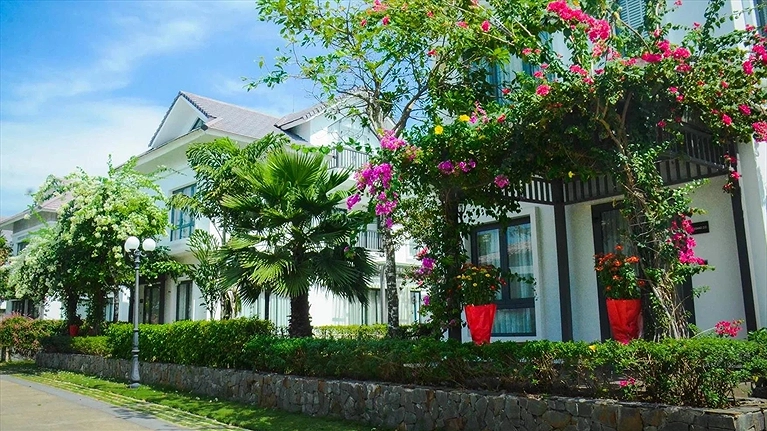 Villa 3 Bedroom Garden View