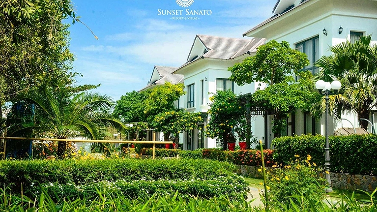 Villa 5 Bedroom Garden View