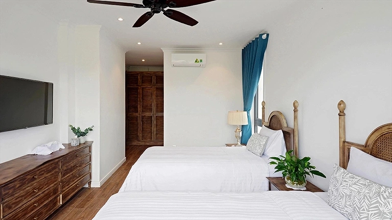 Villa 4 Bedroom Garden View