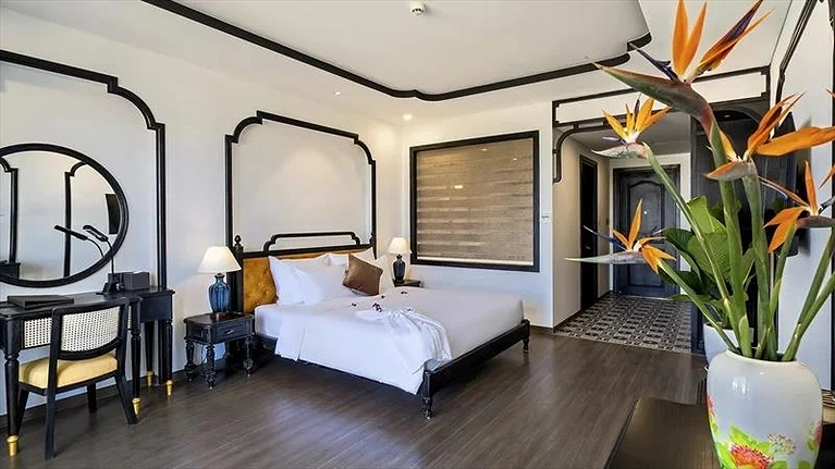 Ocean Deluxe Room
