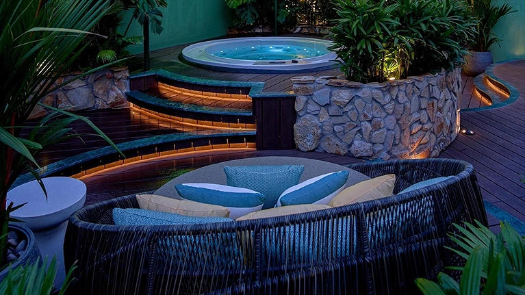 Khu vực Jacuzzi & Sauna