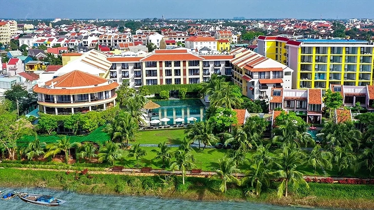 Toàn cảnh khu nghỉ từ trên cao