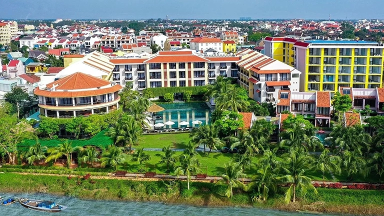 Toàn cảnh khu nghỉ từ trên cao