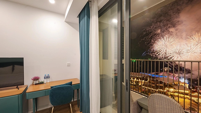 Studio Ocean & Fireworks View