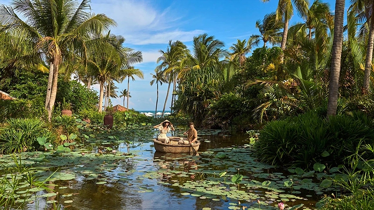 Đầm phá tại resort