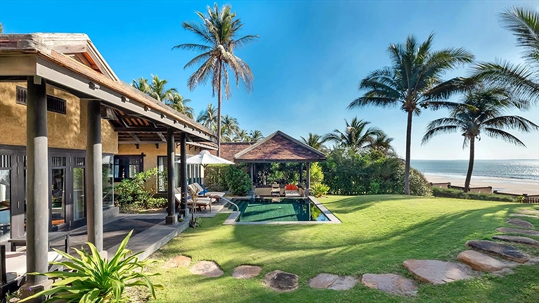 Tầm nhìn từ Biệt thự hướng biển